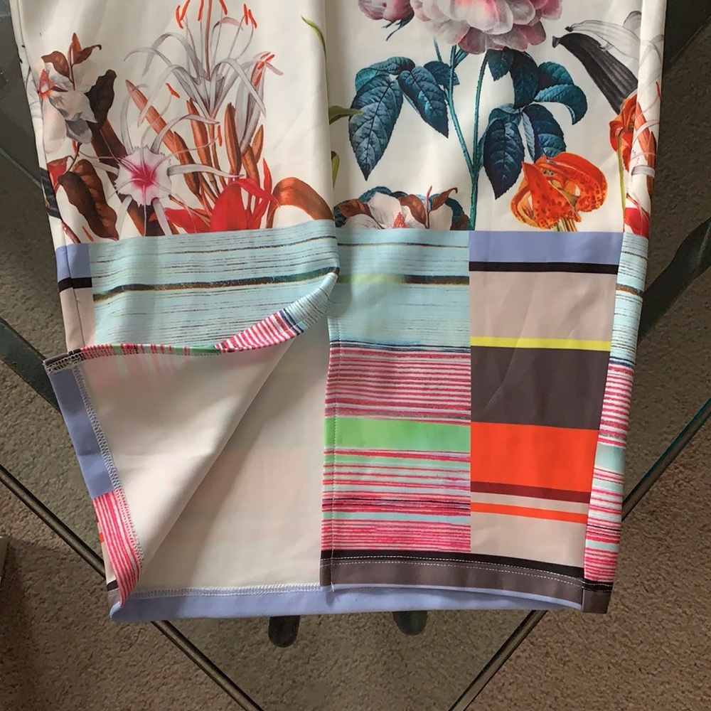 ASOS - Picture 3 of 5